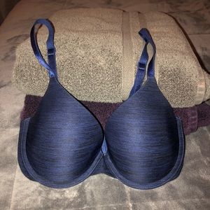 32DD VS BRA